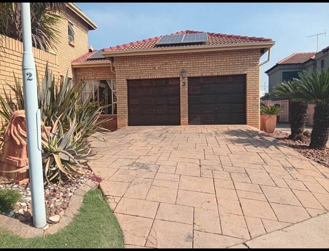 4 BEDROOM HOUSE FOR SALE IN ELDORAIGNE